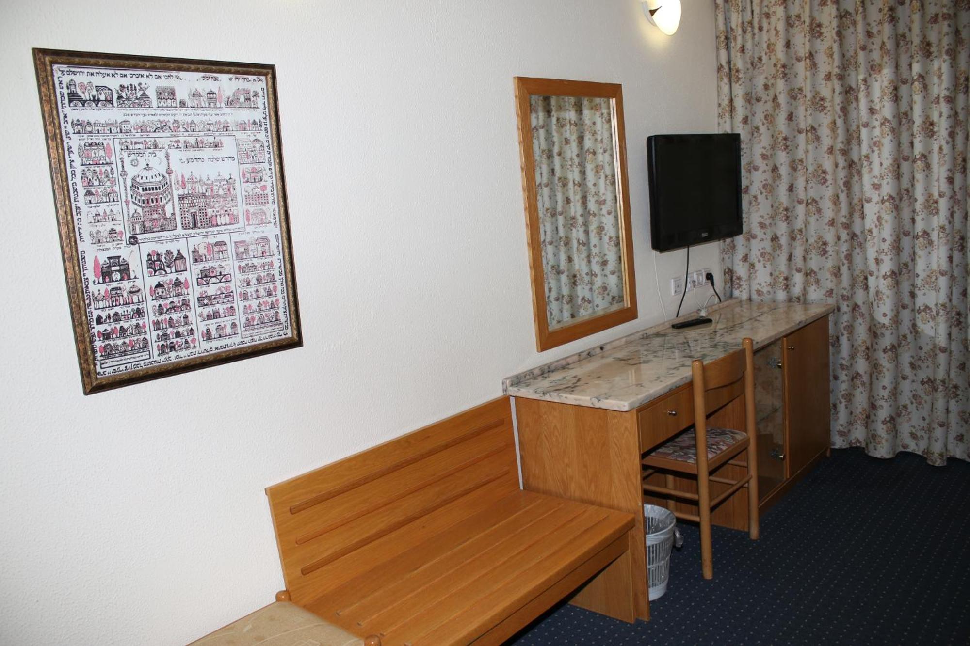 Hotel & Museum Dona Gracia Тиверіада Номер фото