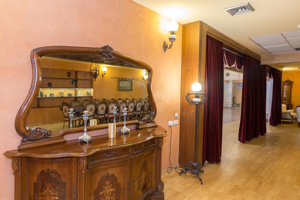Hotel & Museum Dona Gracia Тиверіада Екстер'єр фото