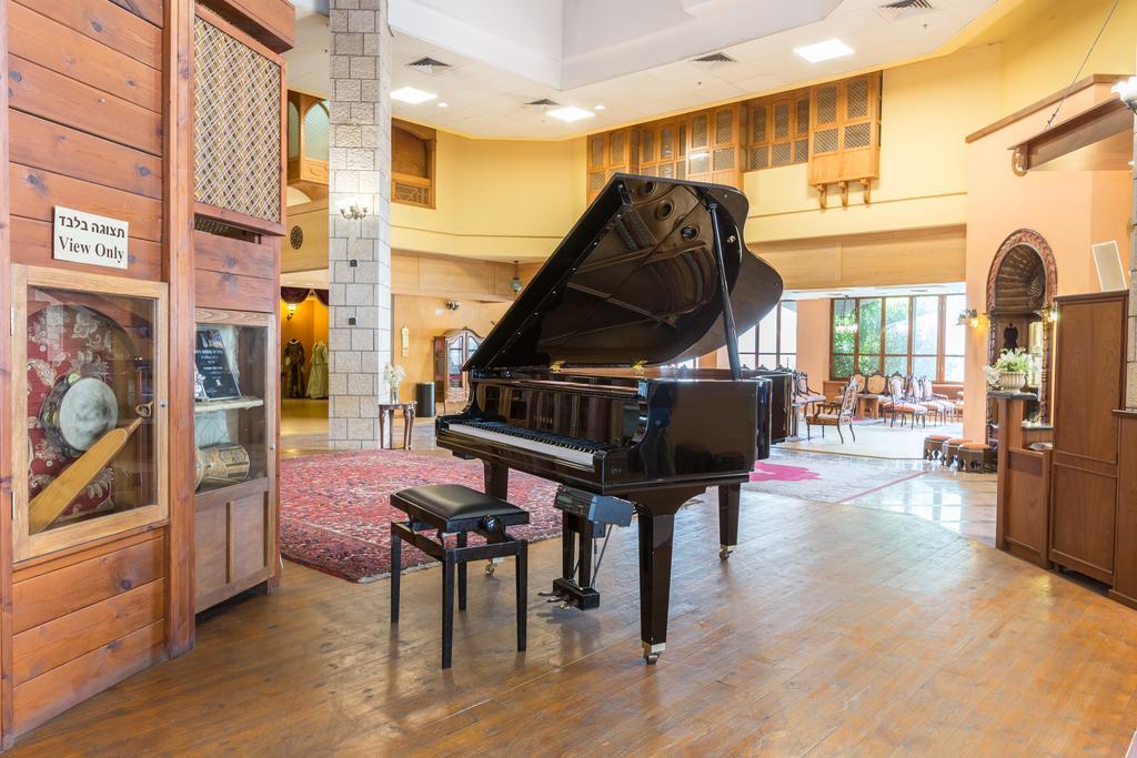 Hotel & Museum Dona Gracia Тиверіада Екстер'єр фото